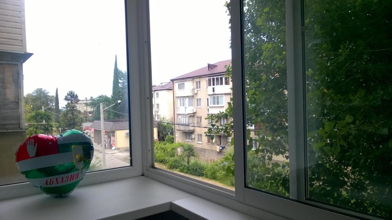 Апартаменты Apartment on Abazgaa Гагра-12